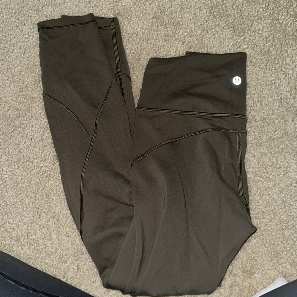 Lululemon leggings